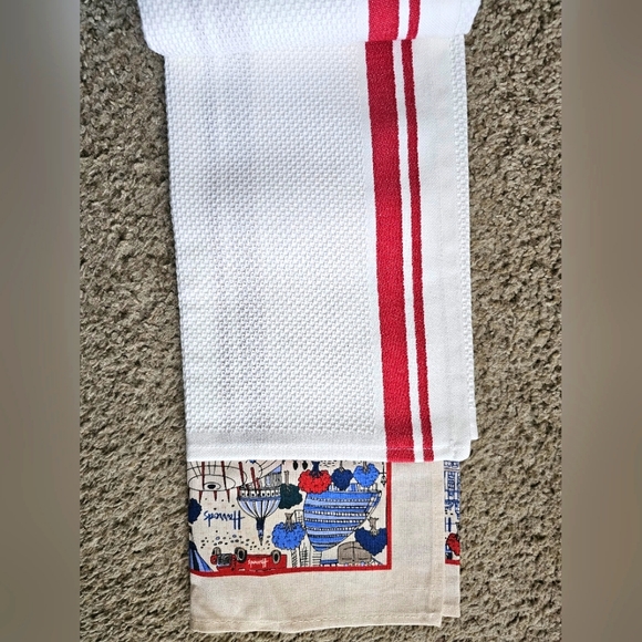 Harrods Tea Towels Set of 2 "Pretty City Tea Towel Set" - Picture 4 of 7